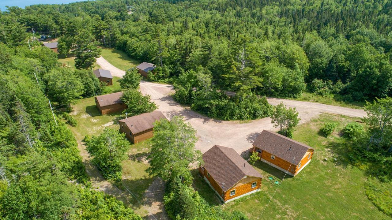 Ingonish Chalets ภายนอก รูปภาพ